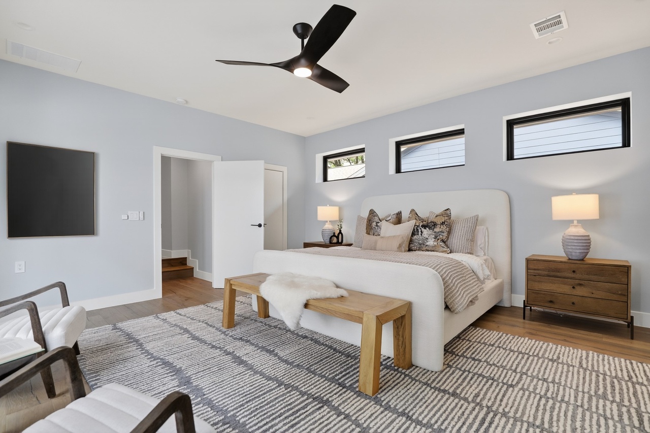 3206 Thousand Oaks Drive